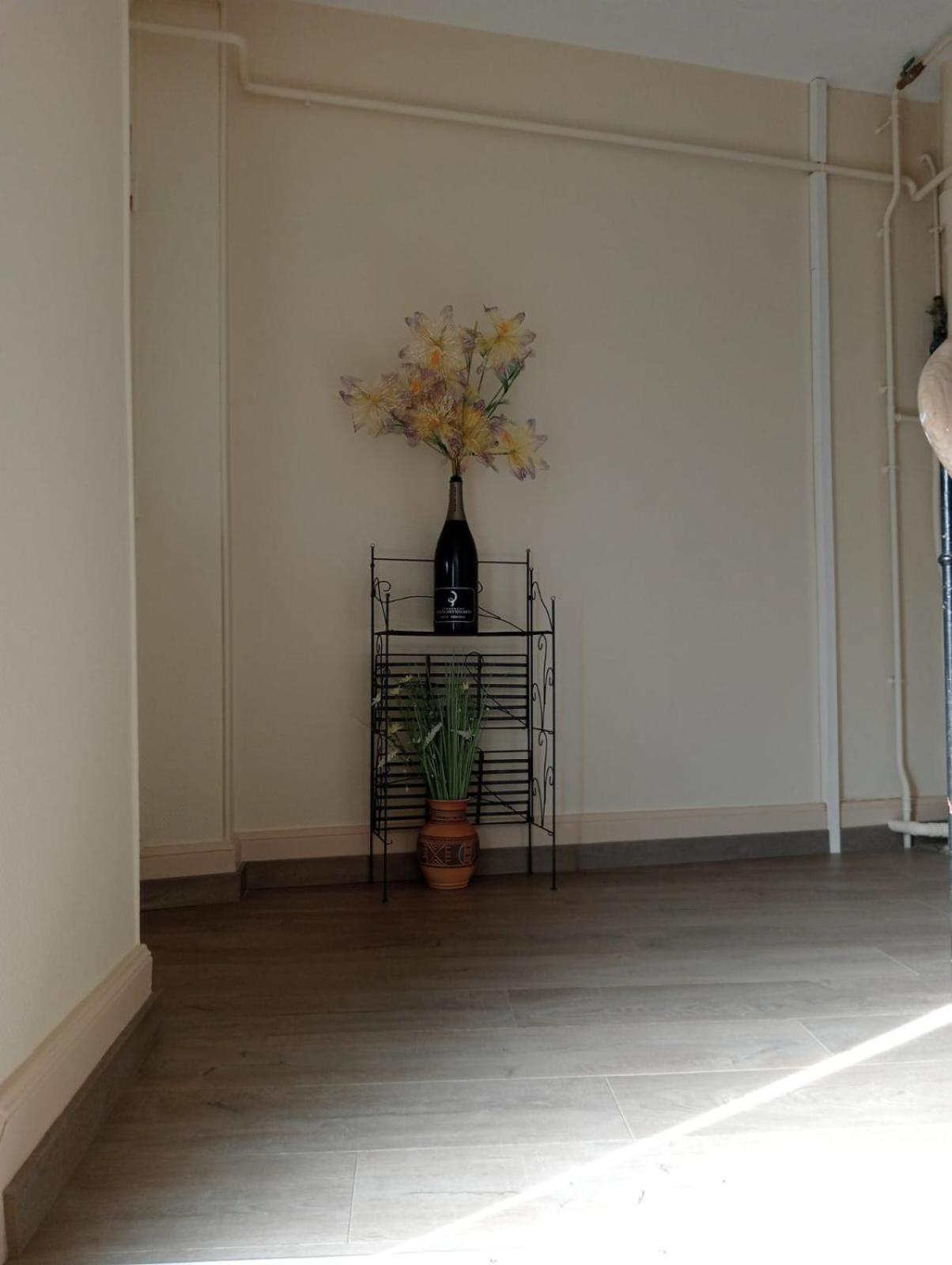 Le Charme Des Berceaux Apartamento Épernay Exterior foto